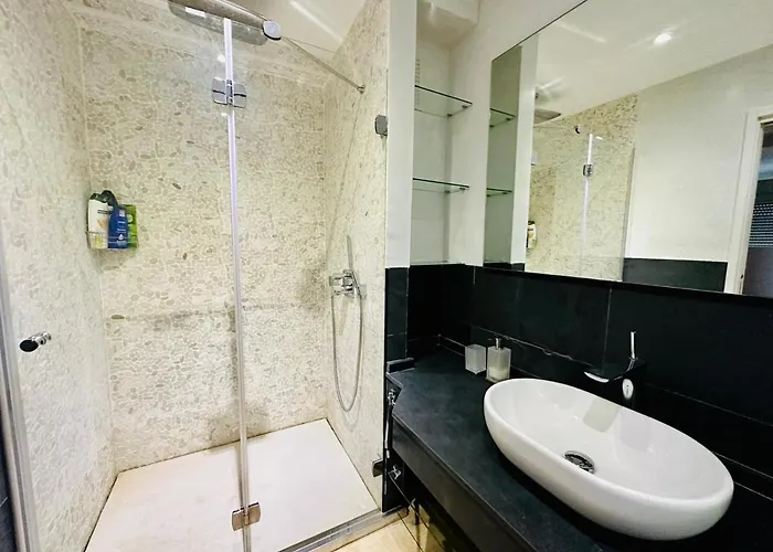 Amanecer Frente Al Mar Grupo Ac Gestion * Cádiz